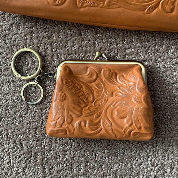 Patricia Nash Ealing Cognac Floral Tooled Leather Clutch Crossbody Bag Like New - Picture 4 of 9